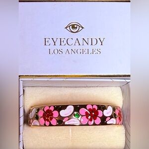 Eye Candy Gold Tone w/ Resin Floral Design Hinged Bangle
